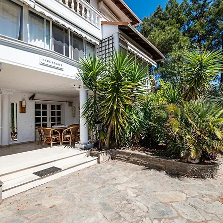 Haus Renate Apartment